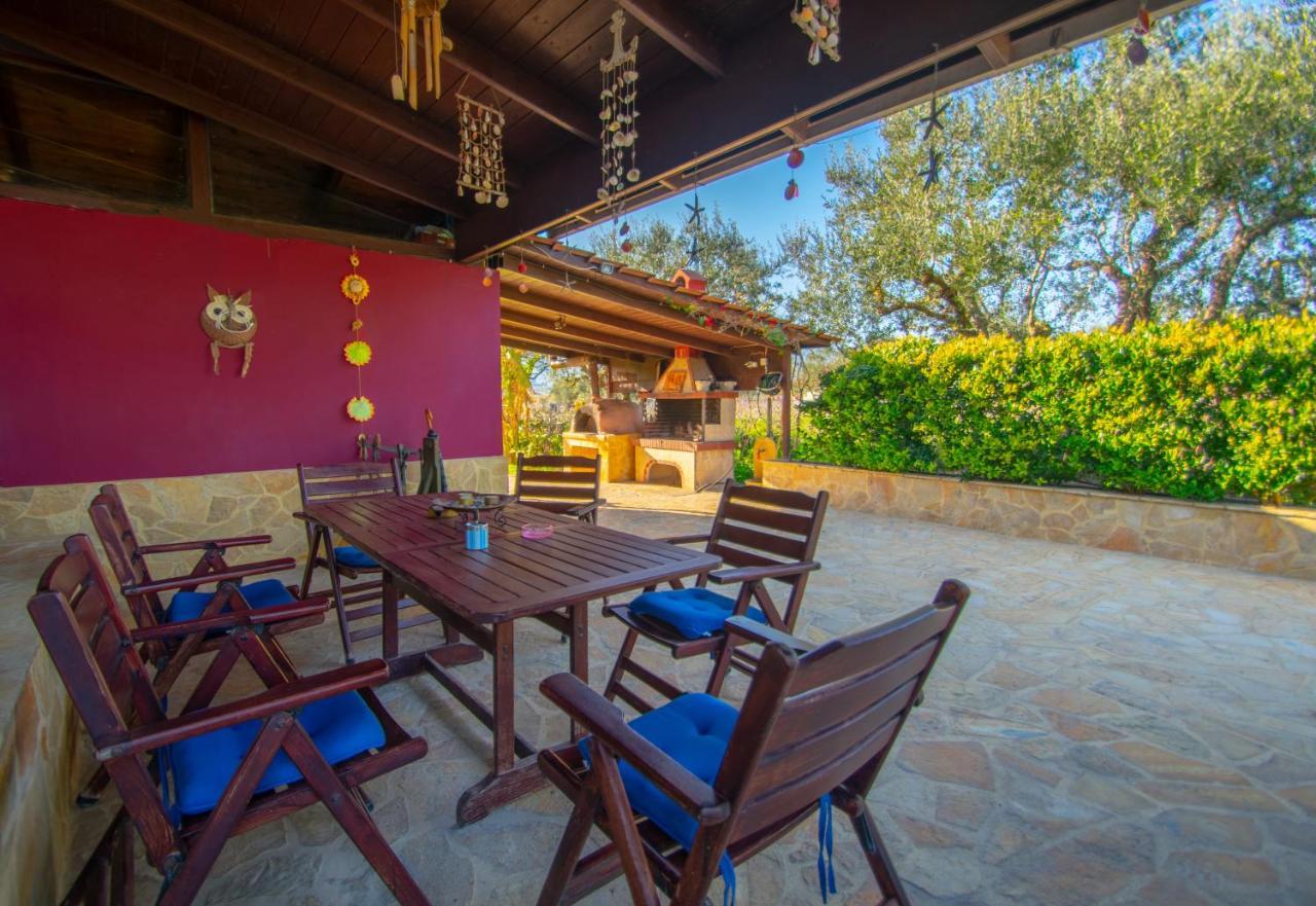 Loukas Farm House Áyios Kírikos Exterior foto